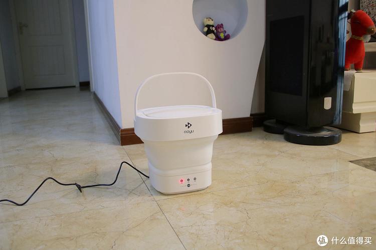 小米有品推出百元折叠洗衣机 小巧机身颠覆传统，水电双省引关注